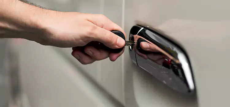 Why Choose Our Auto Locksmith Team in Oakton, VA?